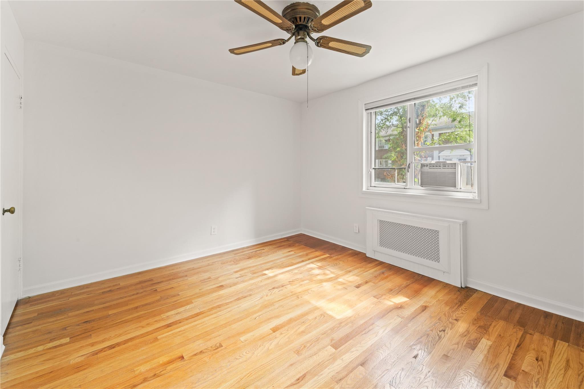 #7 photo, 224-17 Manor Road, クイーンズ区 Queens Village , NY 11427