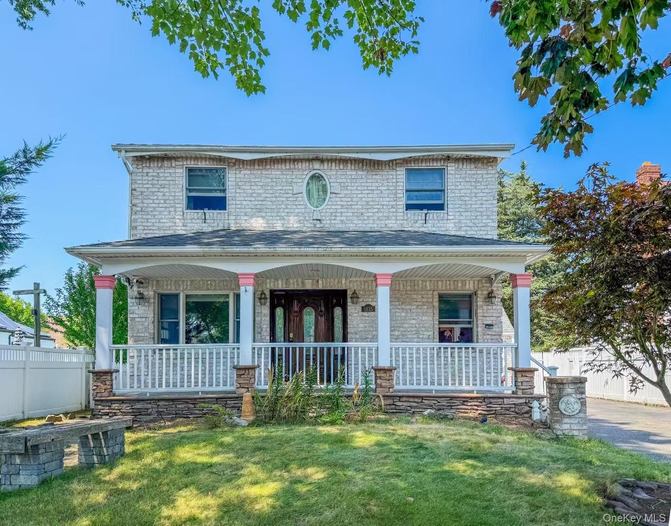 #2 photo, 1815 Maurice Avenue, East Meadow , NY 11554