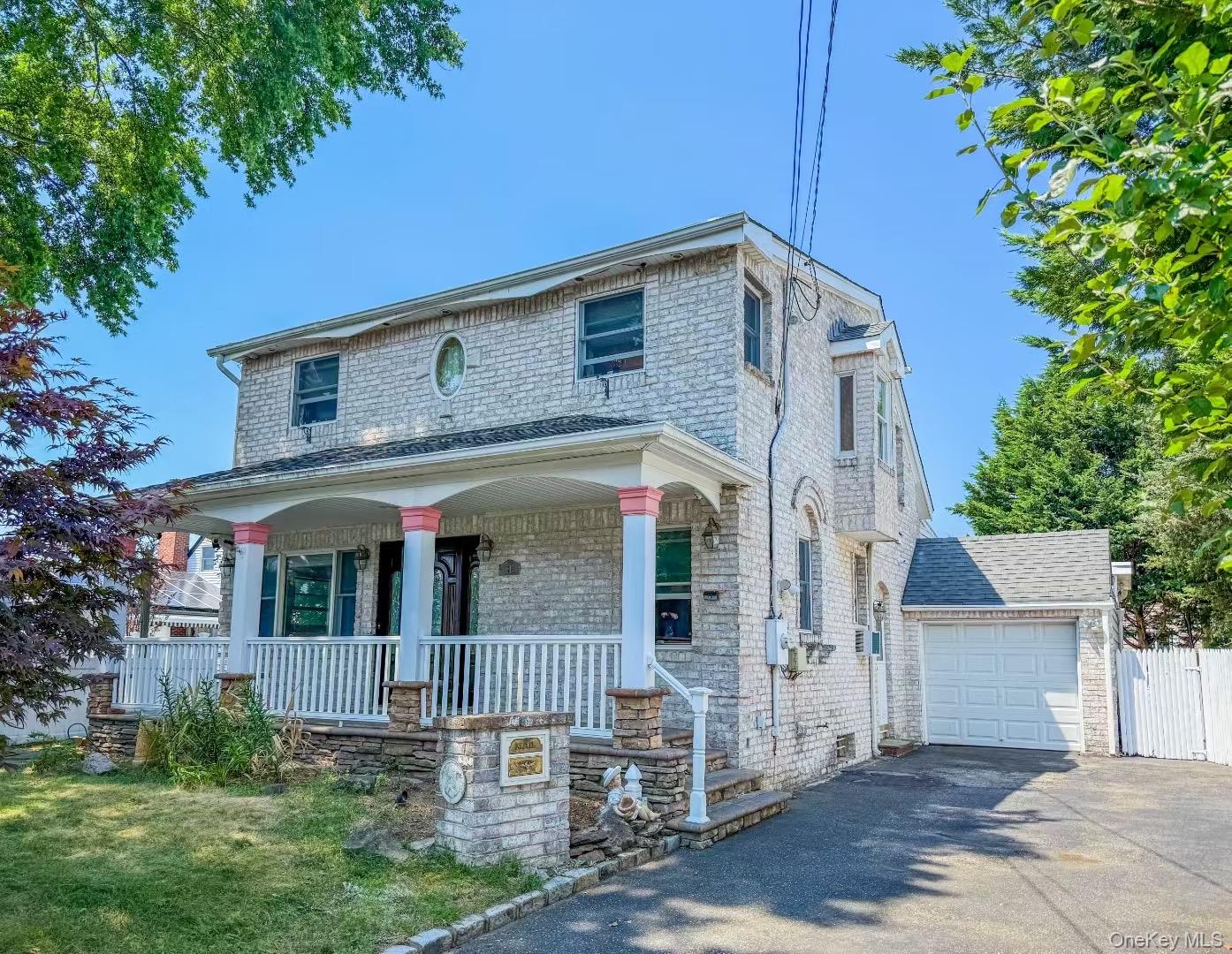 #3 photo, 1815 Maurice Avenue, East Meadow , NY 11554