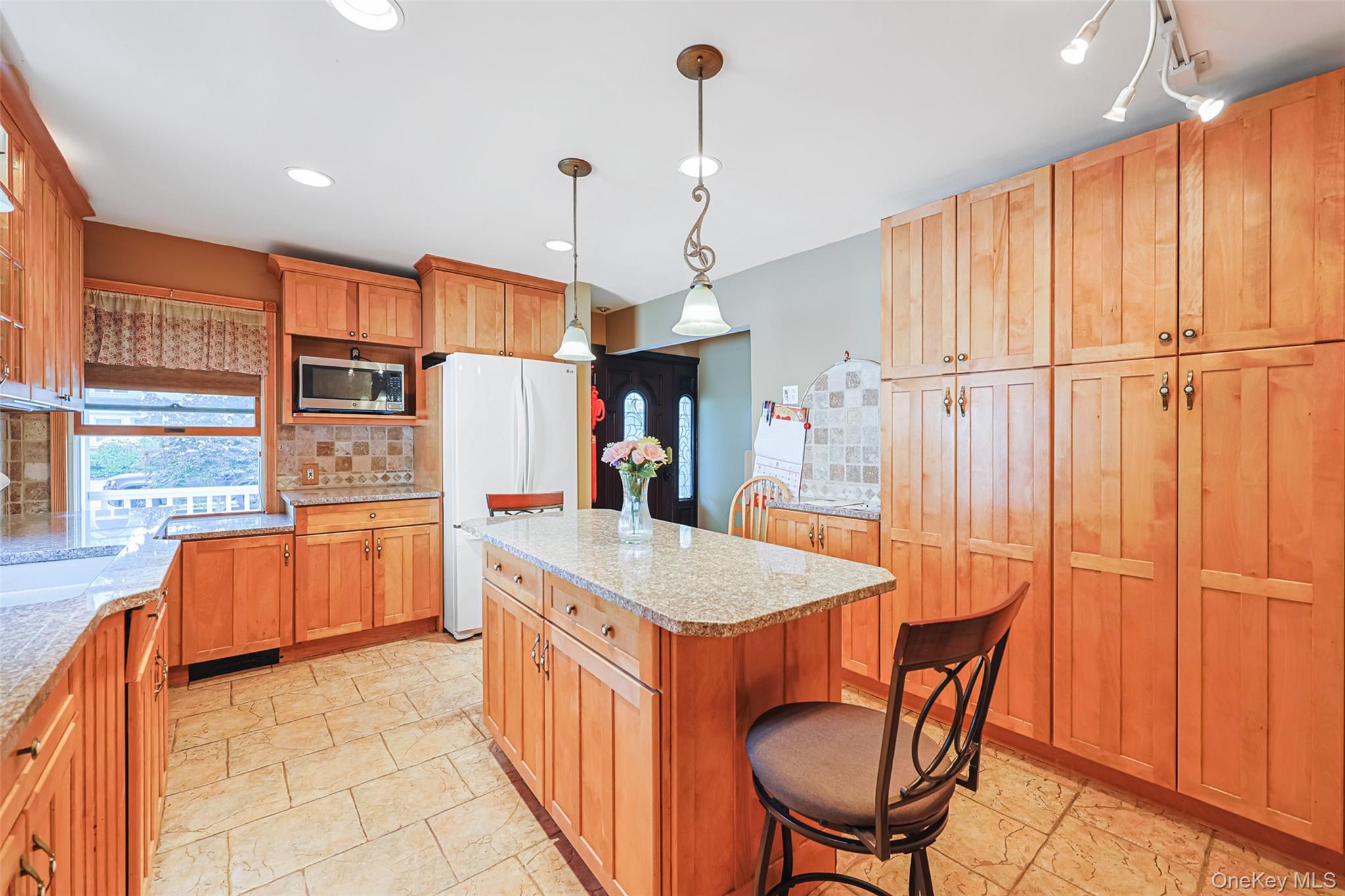 #8 photo, 1815 Maurice Avenue, East Meadow , NY 11554