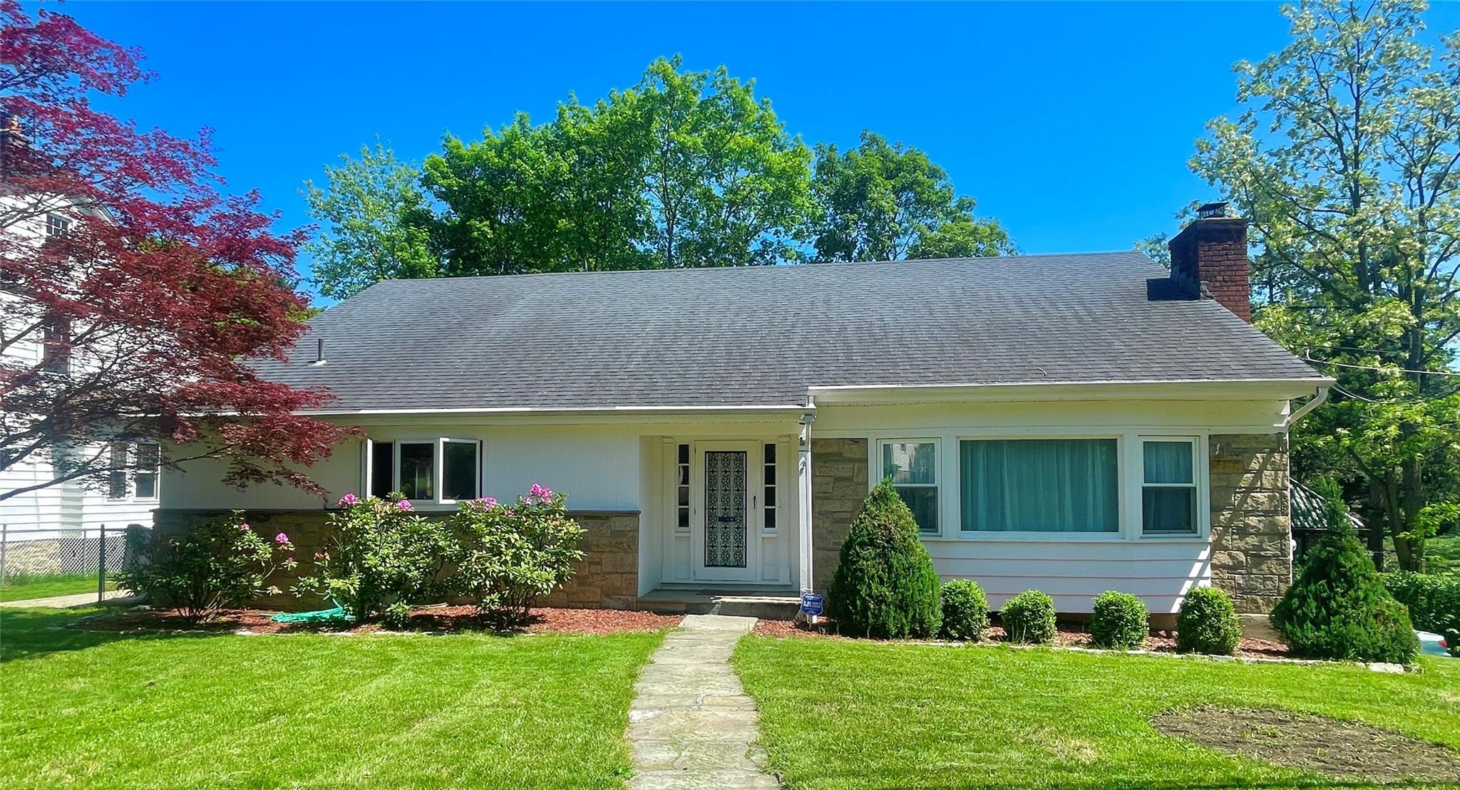 #1 photo, 28 Cooper Lane, Larchmont , NY 10538