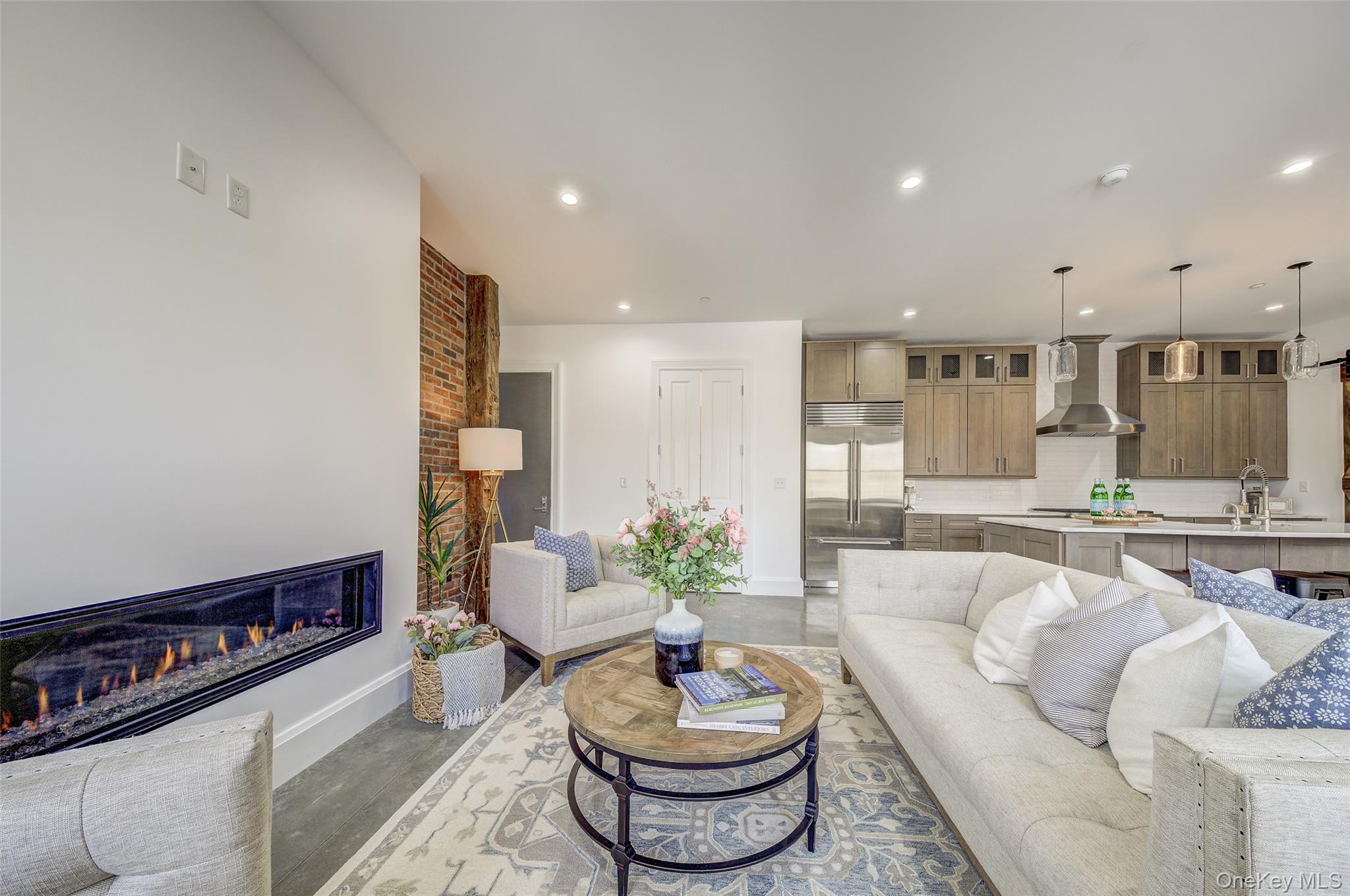 #12 photo, 226 Main Street, Beacon , NY 12508