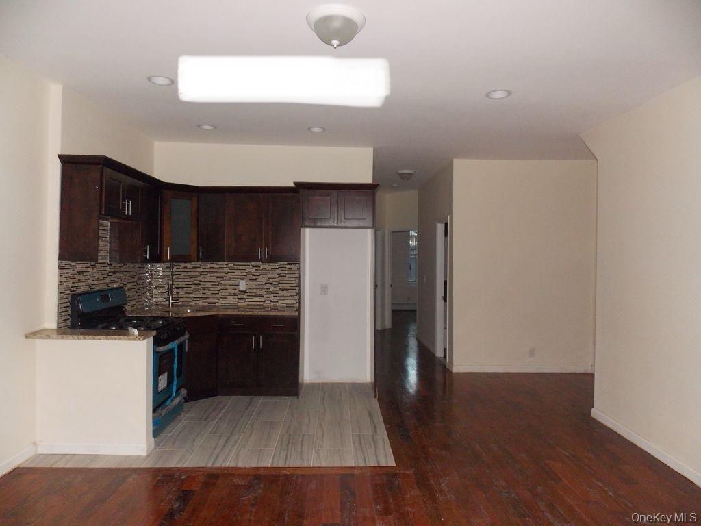 #2 photo, 439 Forbell, ブルックリン区 Brooklyn , NY 11208