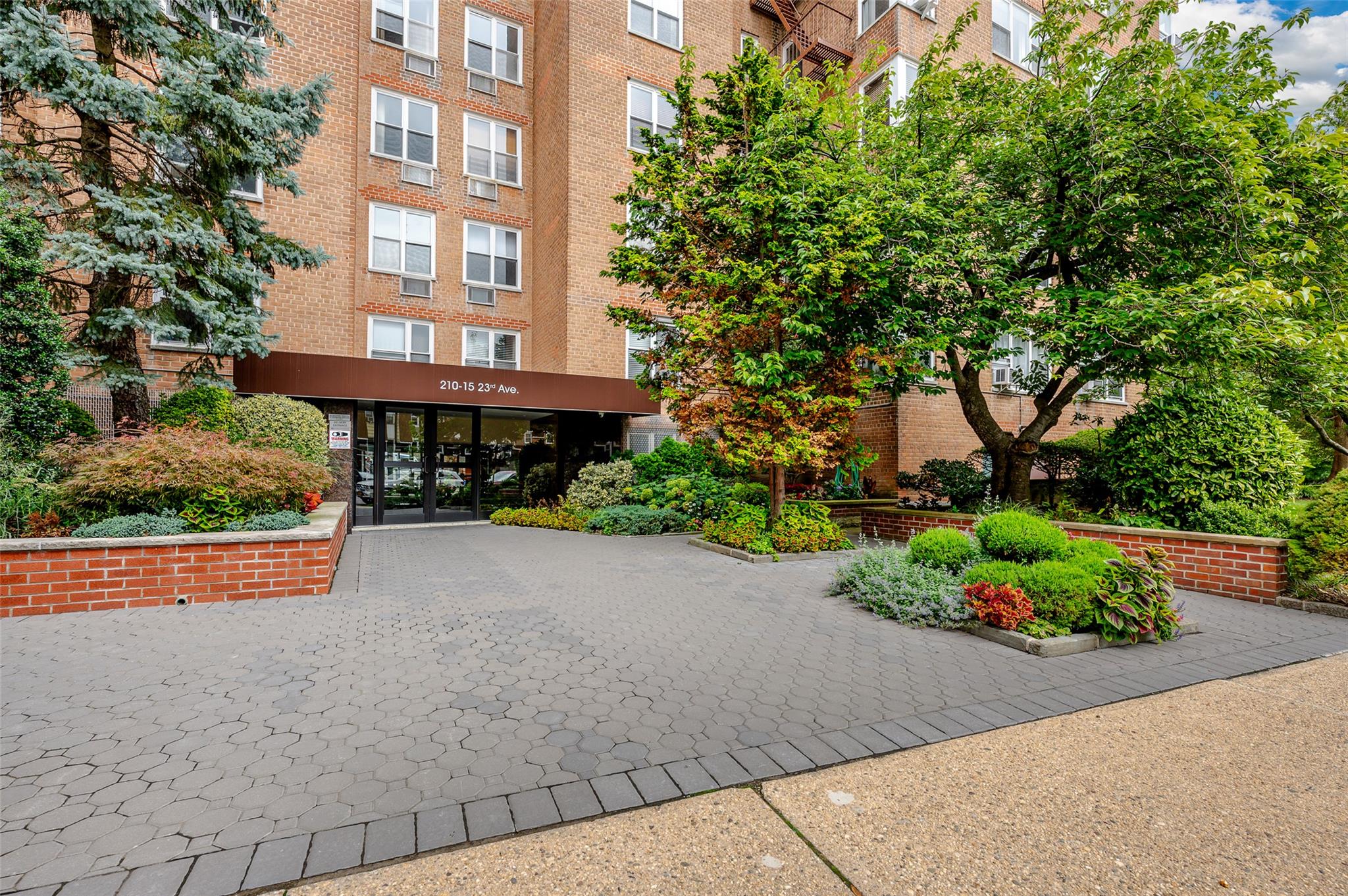 #1 photo, 210-15 23rd Avenue, 皇后區 貝塞 Bayside , NY 11360