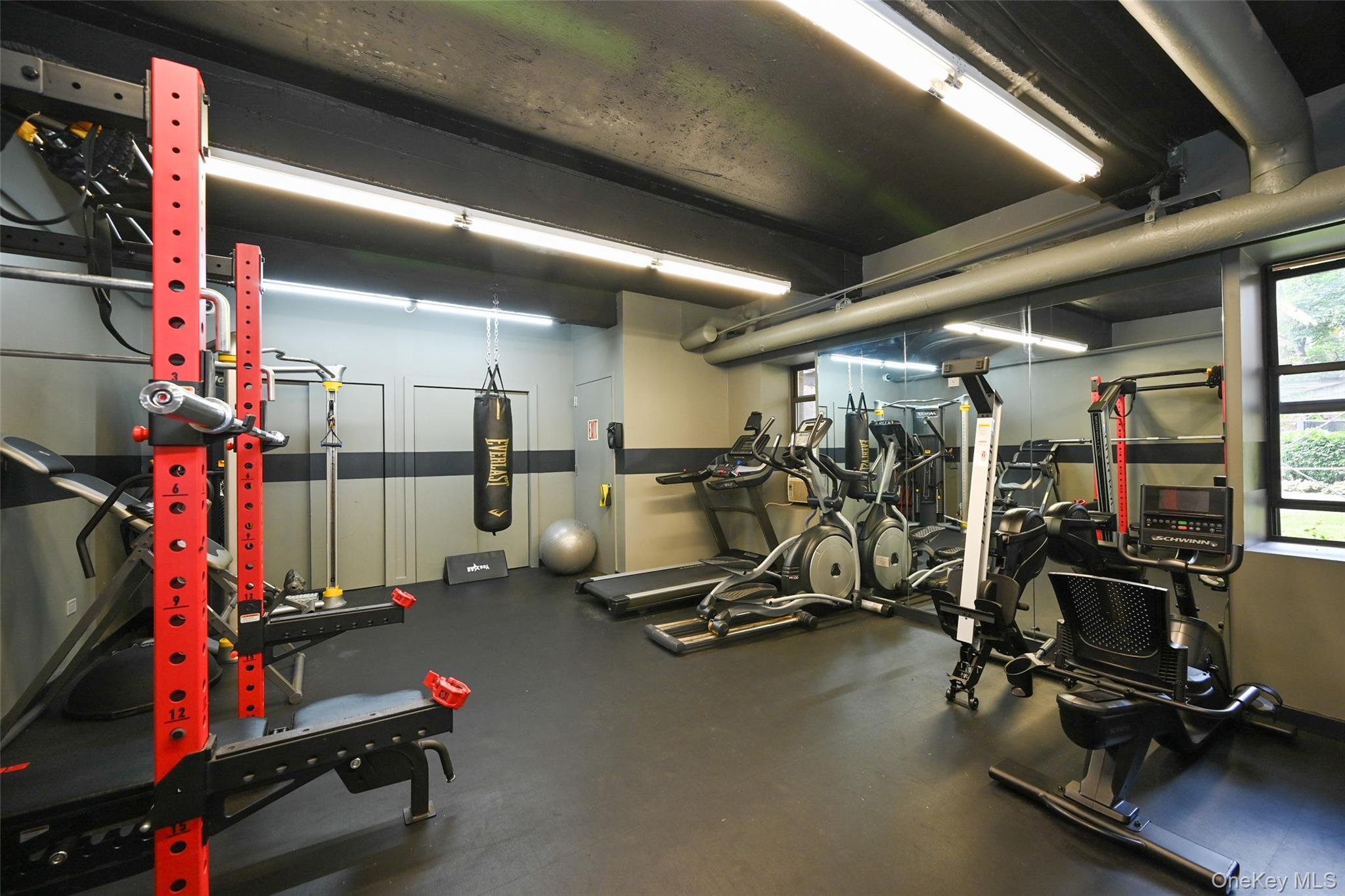 #11 photo, 87-10 51 Avenue, Elmhurst , NY 11373