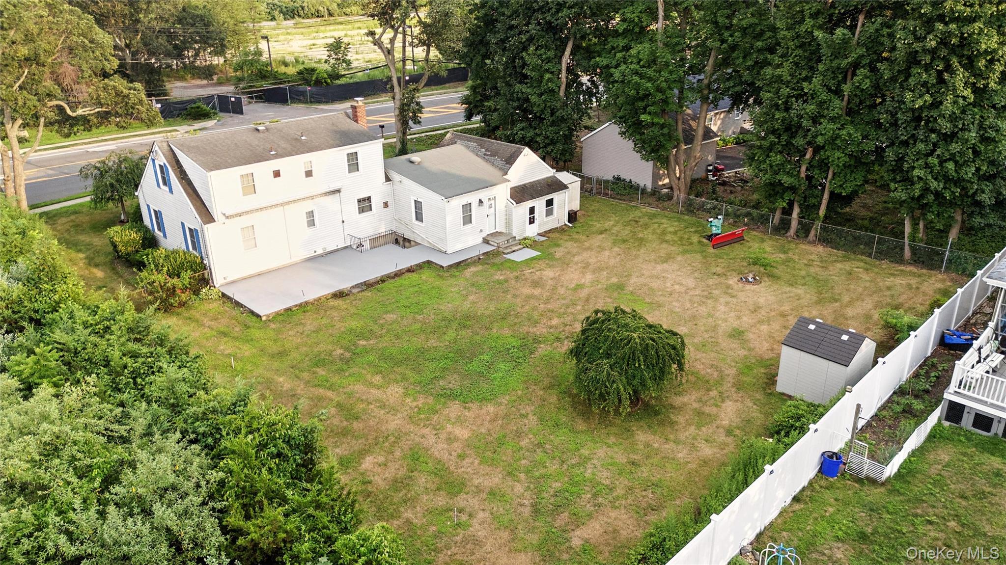 #5 photo, 1547 Walt Whitman Road, サフォーク郡 Melville , NY 11747