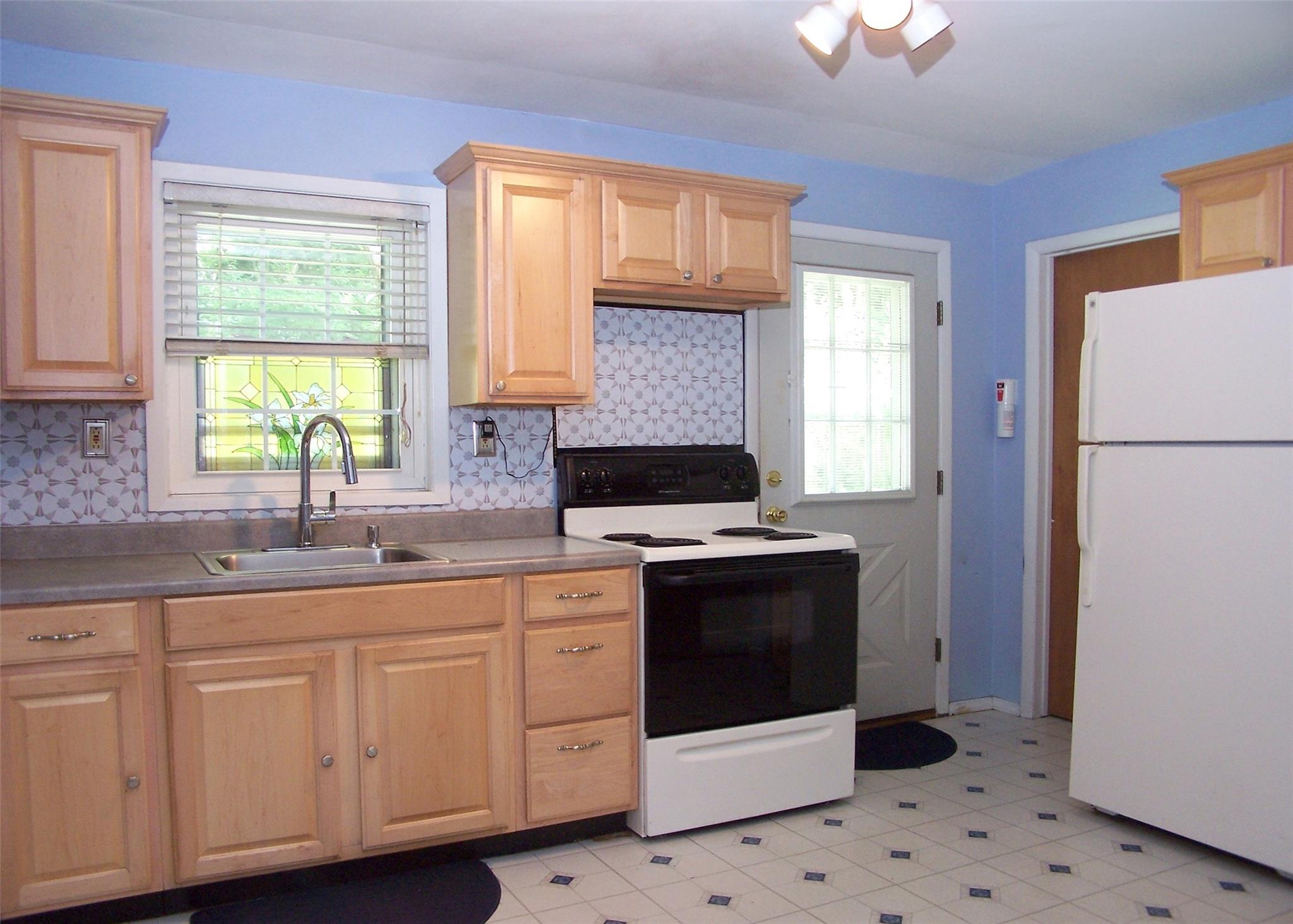 #4 photo, 1439 Ocean Avenue, サフォーク郡 Bohemia , NY 11716