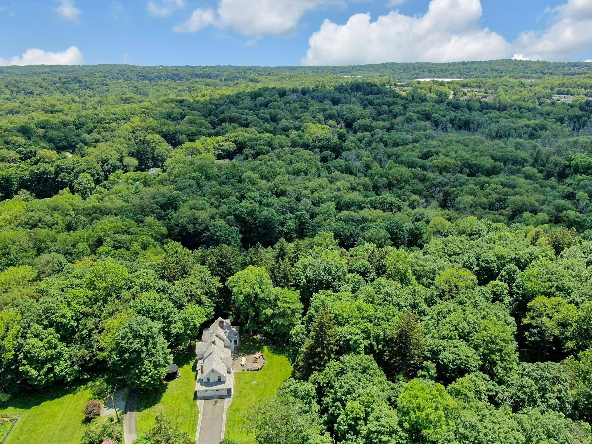 #4 photo, 314 Haverstraw Road, Suffern , NY 10901