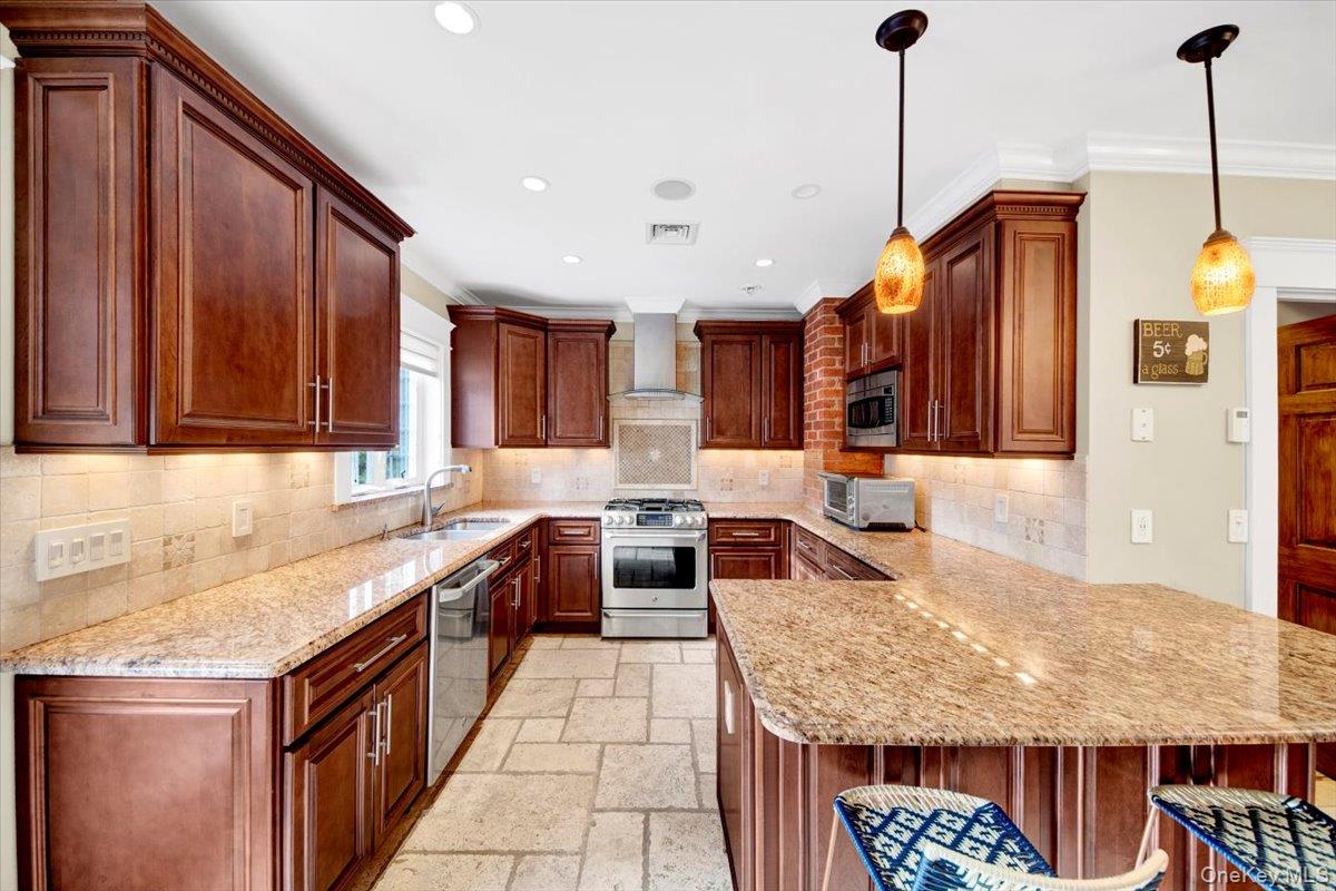 #10 photo, 73 Sterling Avenue, Yonkers , NY 10704