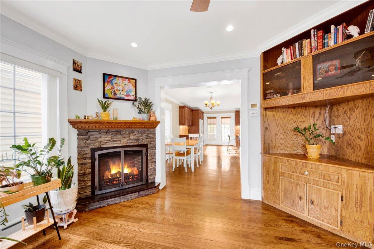 #4 photo, 73 Sterling Avenue, Yonkers , NY 10704