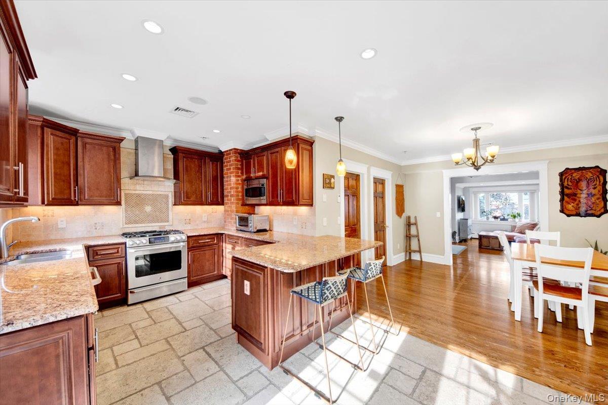 #8 photo, 73 Sterling Avenue, Yonkers , NY 10704