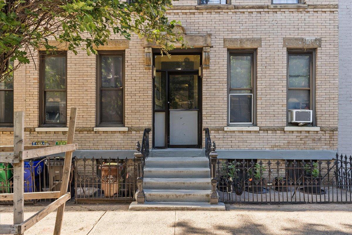 #2 photo, 125 Freeman Street, ブルックリン区 Brooklyn , NY 11222