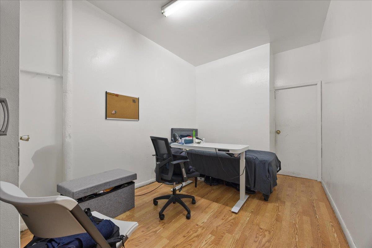 #7 photo, 125 Freeman Street, ブルックリン区 Brooklyn , NY 11222