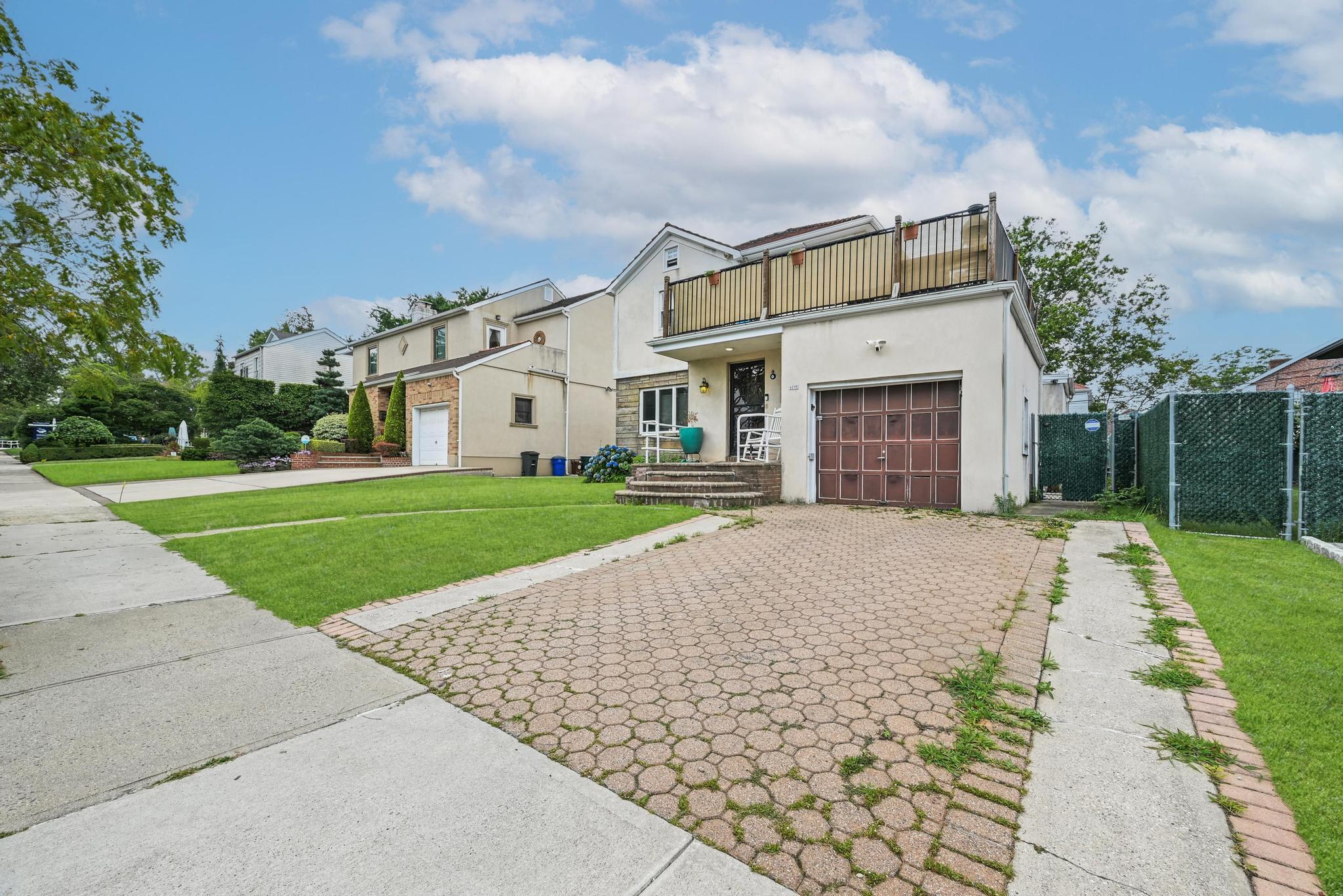 #4 photo, 8210 214th Street, 皇后區 Hollis Hills , NY 11427