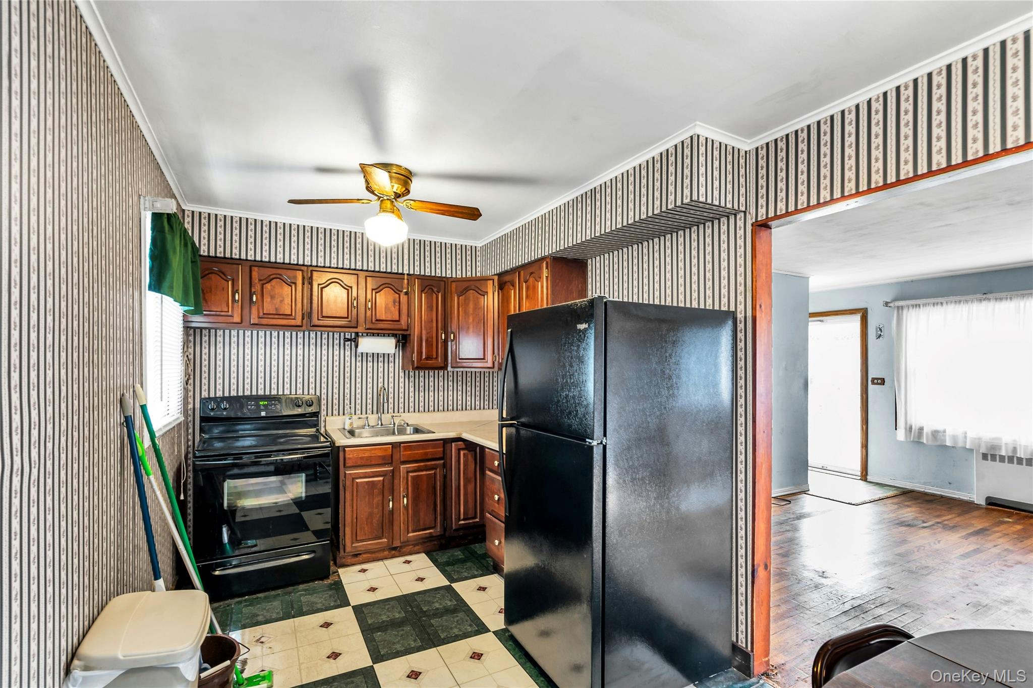 #9 photo, 22 Robert Drive, מחוז סאפוק Huntington , NY 11743