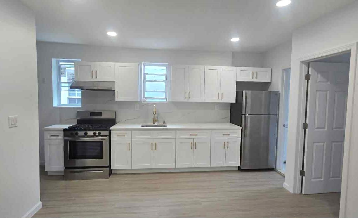 #2 photo, 102-09 Martense Avenue, كوينز Corona , NY 11368