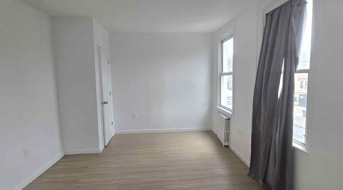 #6 photo, 102-09 Martense Avenue, كوينز Corona , NY 11368