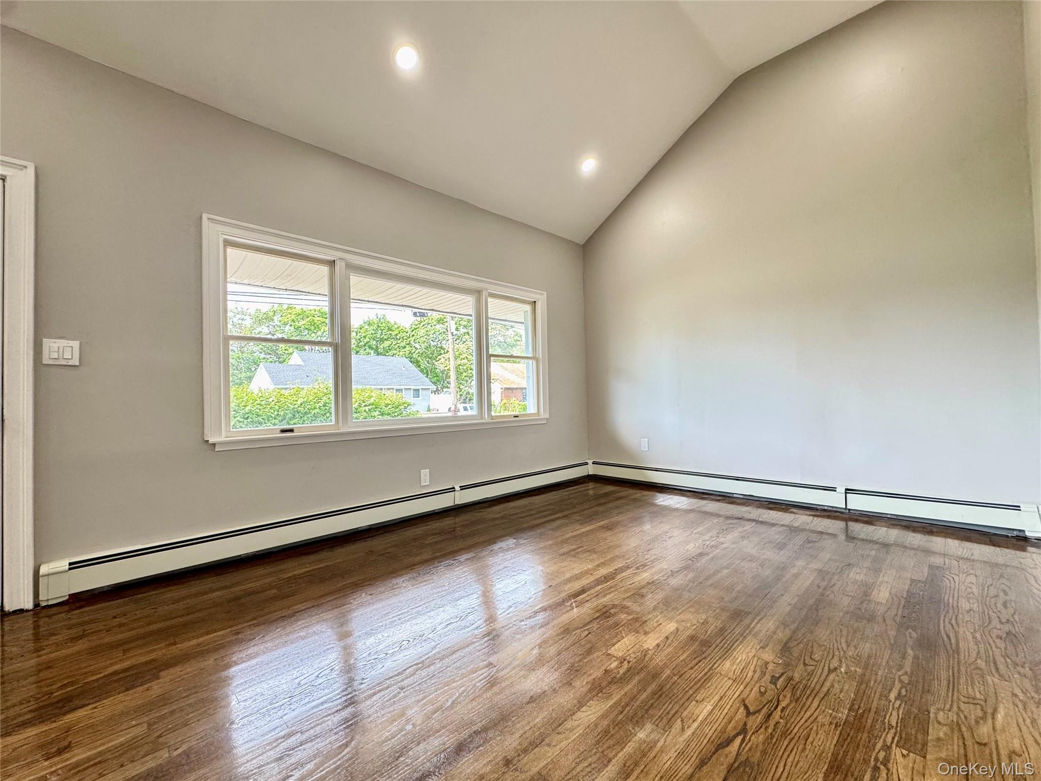 #10 photo, 33 Princeton Street, サフォーク郡 Bay Shore , NY 11706