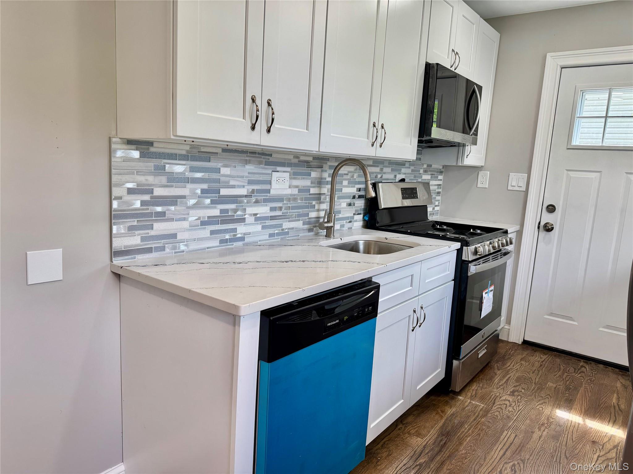 #8 photo, 33 Princeton Street, サフォーク郡 Bay Shore , NY 11706