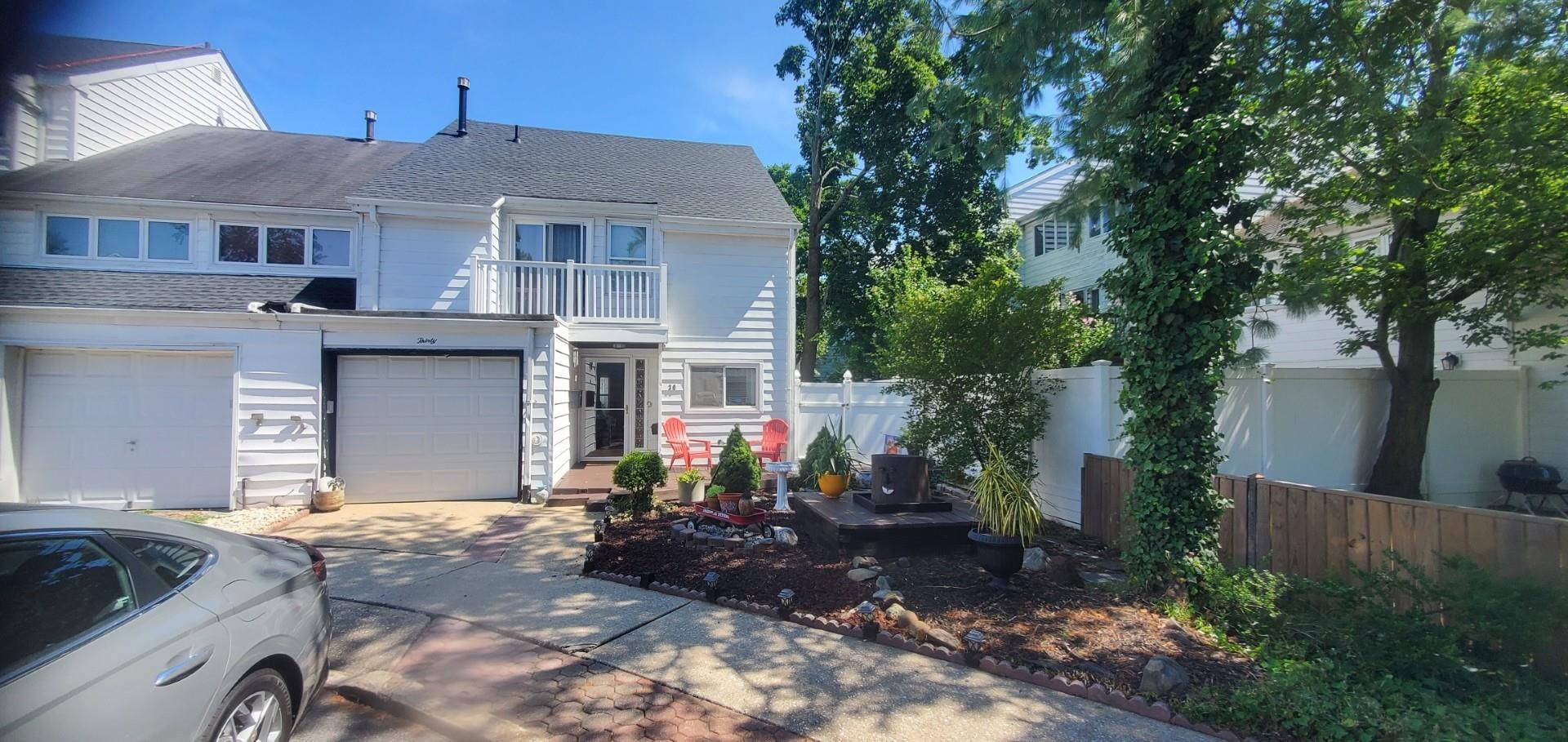 #1 photo, 30 Chestnut Circle, 史丹頓島 Staten Island , NY 10312