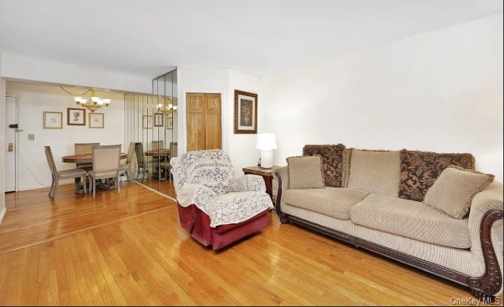 #5 photo, 153-25 88th Street, クイーンズ区 Howard Beach , NY 11414