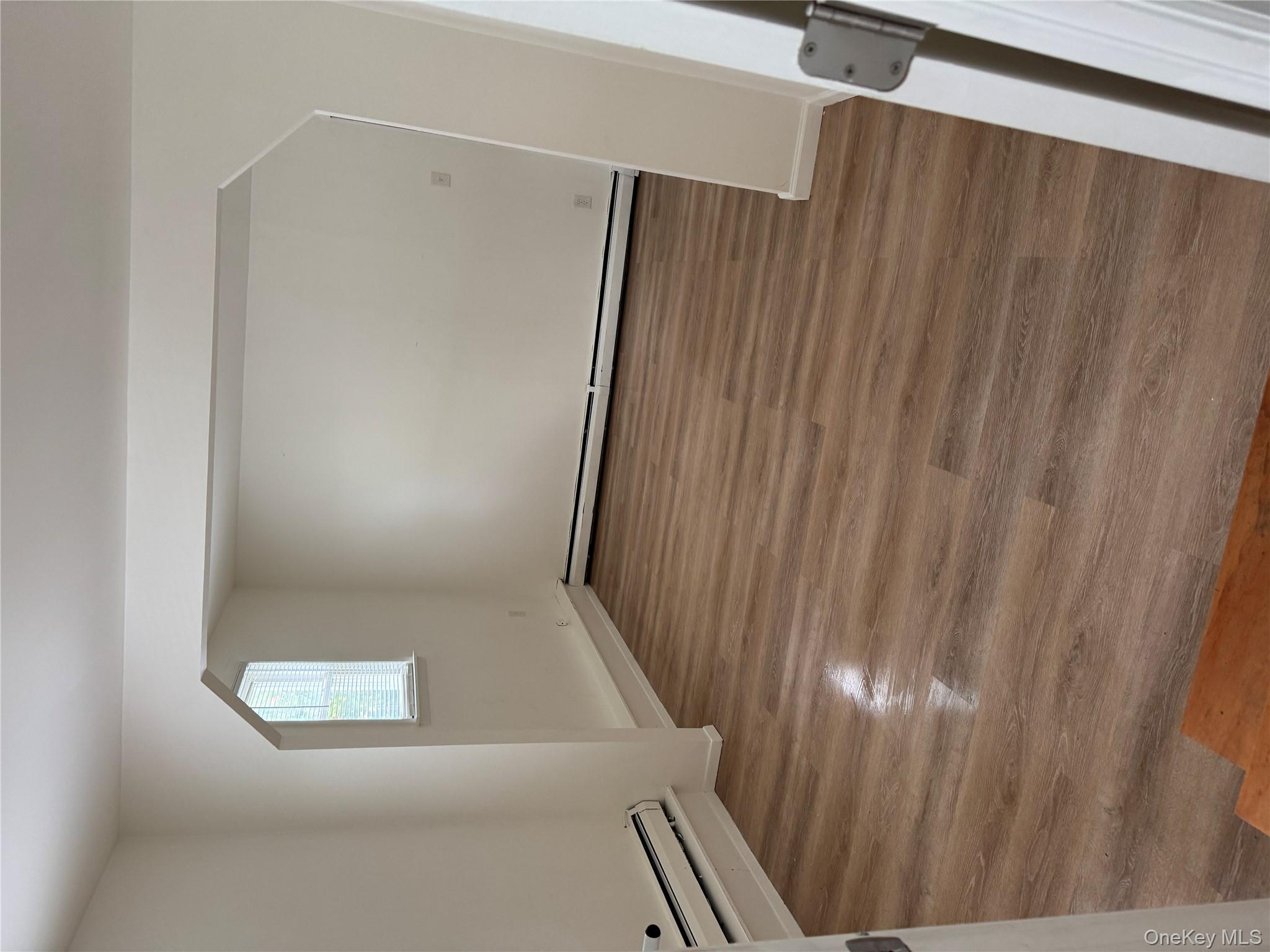 #10 photo, 50 W Lake Drive, サフォーク郡 Patchogue , NY 11772