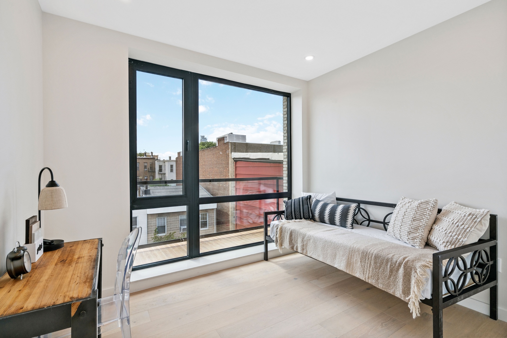 #10 photo, Brooklyn, Greenpoint , NY 11222