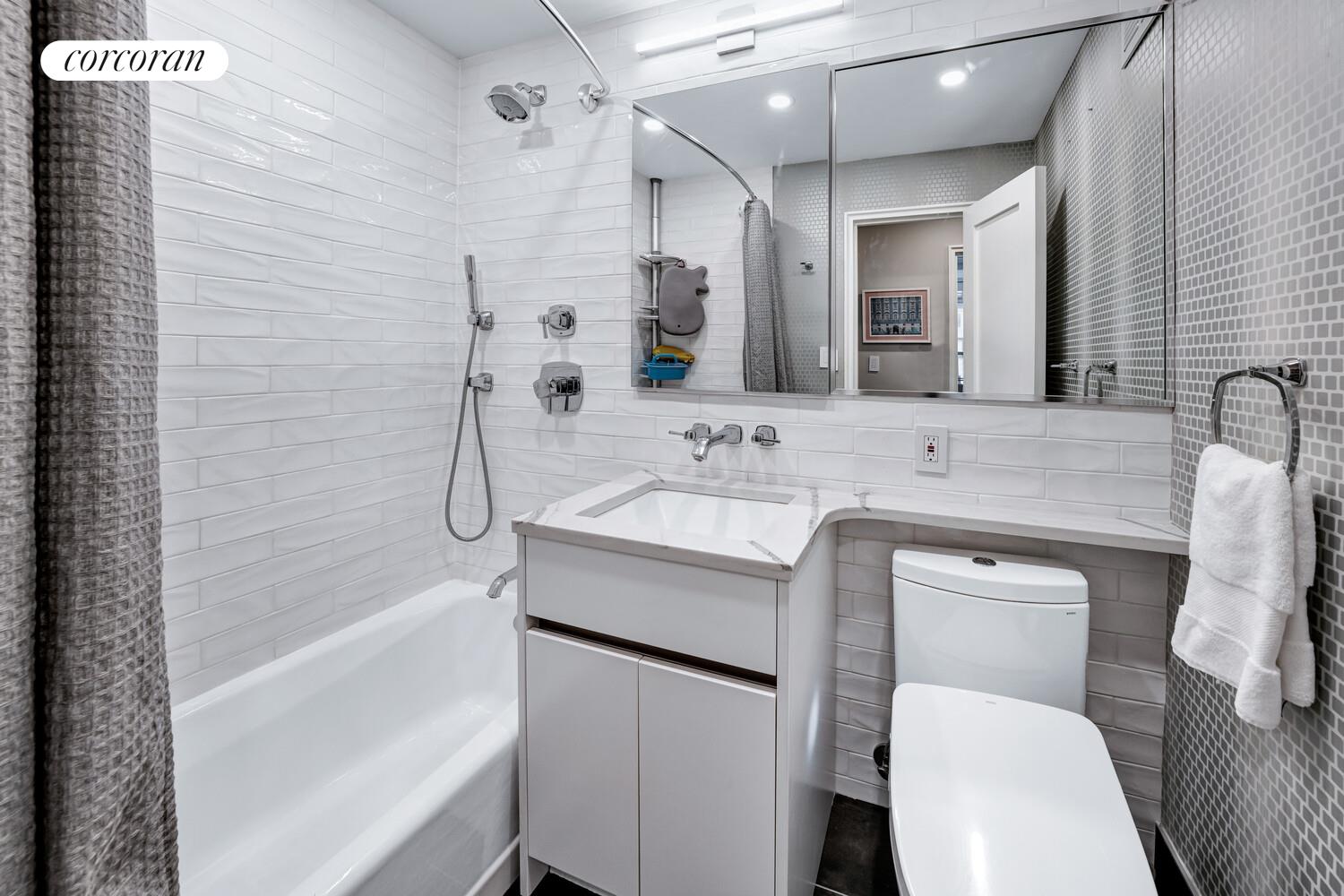 #12 photo, 315 E 72ND Street, マンハッタン Lenox Hill , NY 10021