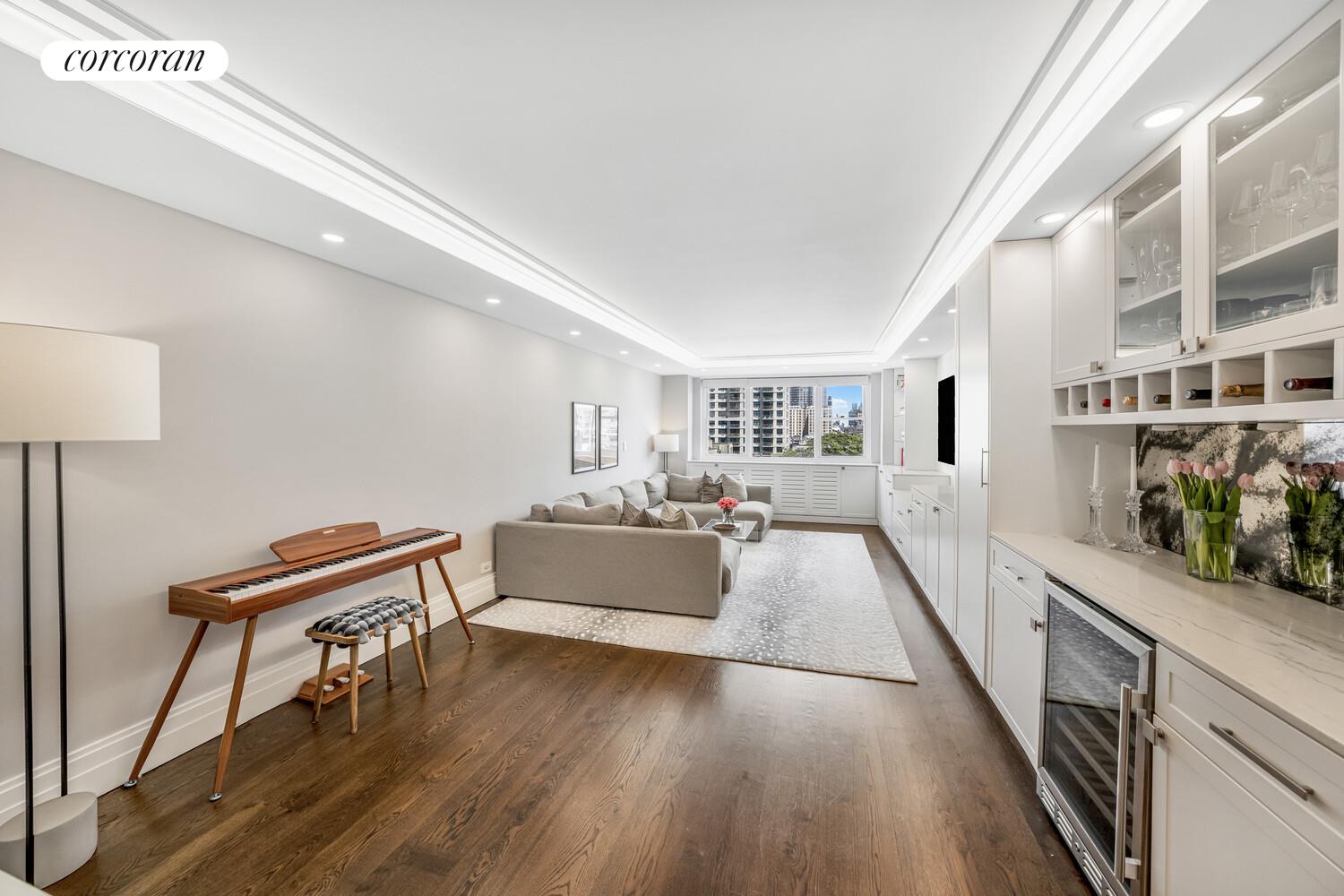 #4 photo, 315 E 72ND Street, マンハッタン Lenox Hill , NY 10021