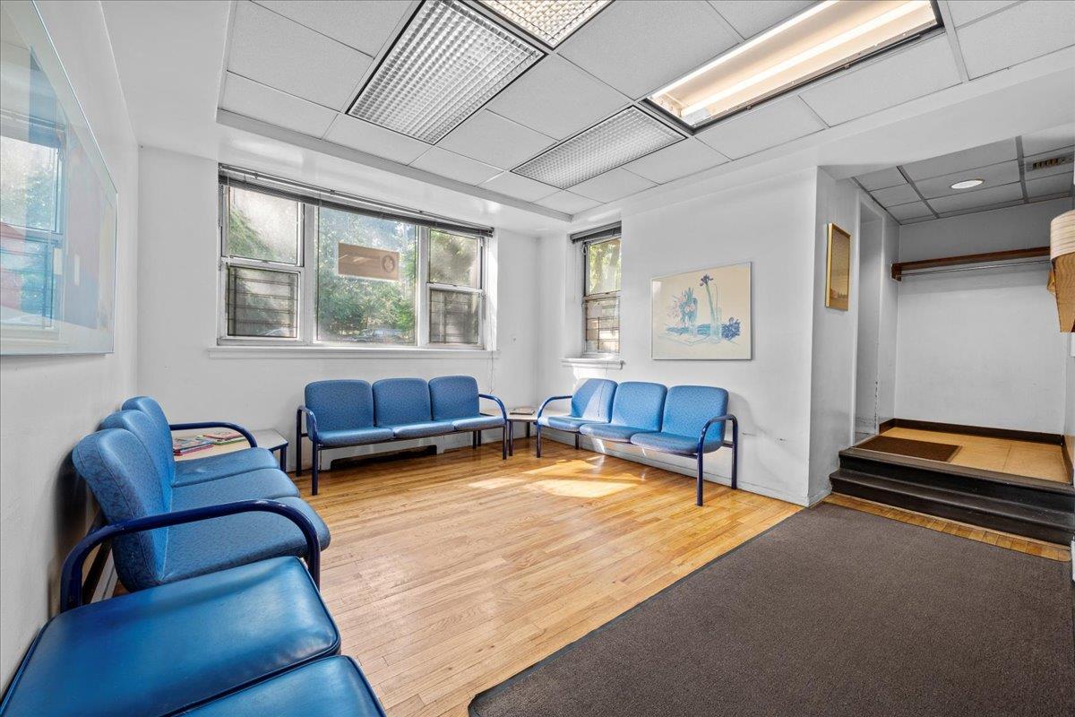 #1 photo, 2711 HENRY HUDSON Parkway, 布朗士 Spuyten Duyvil , NY 10463