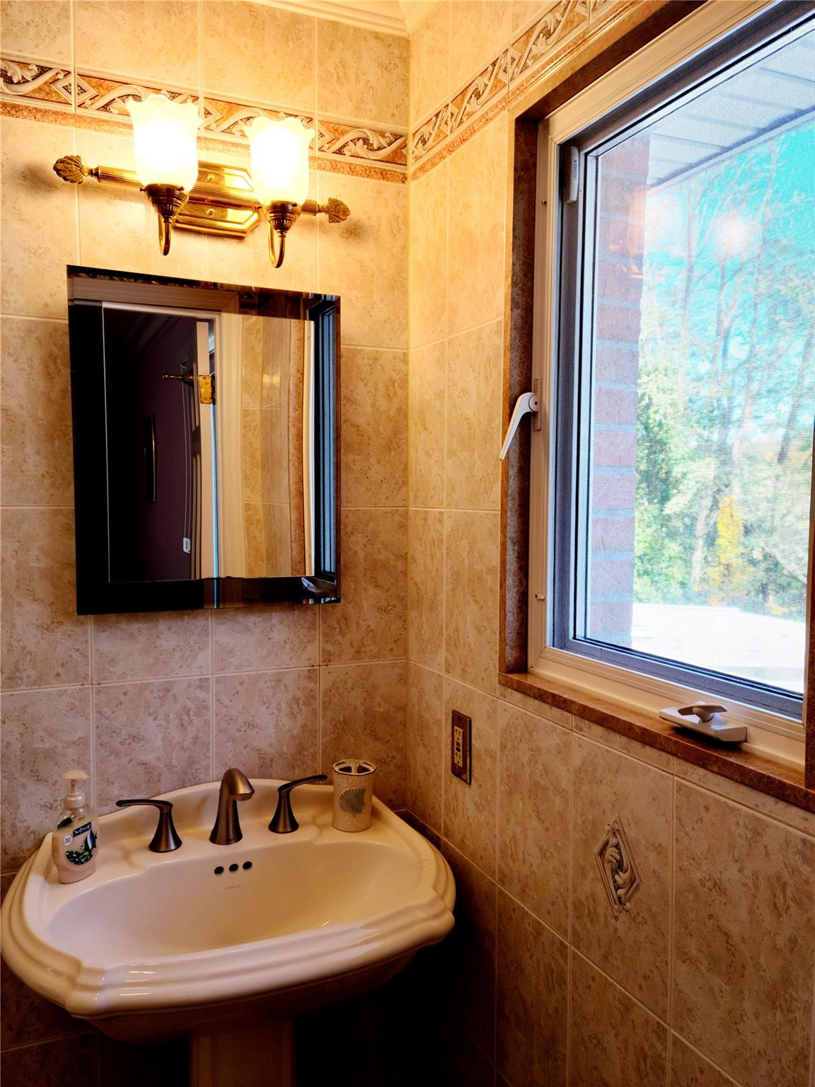 #20 photo, 42A Kirkwood Drive, ナッソー郡 Glen Cove , NY 11542