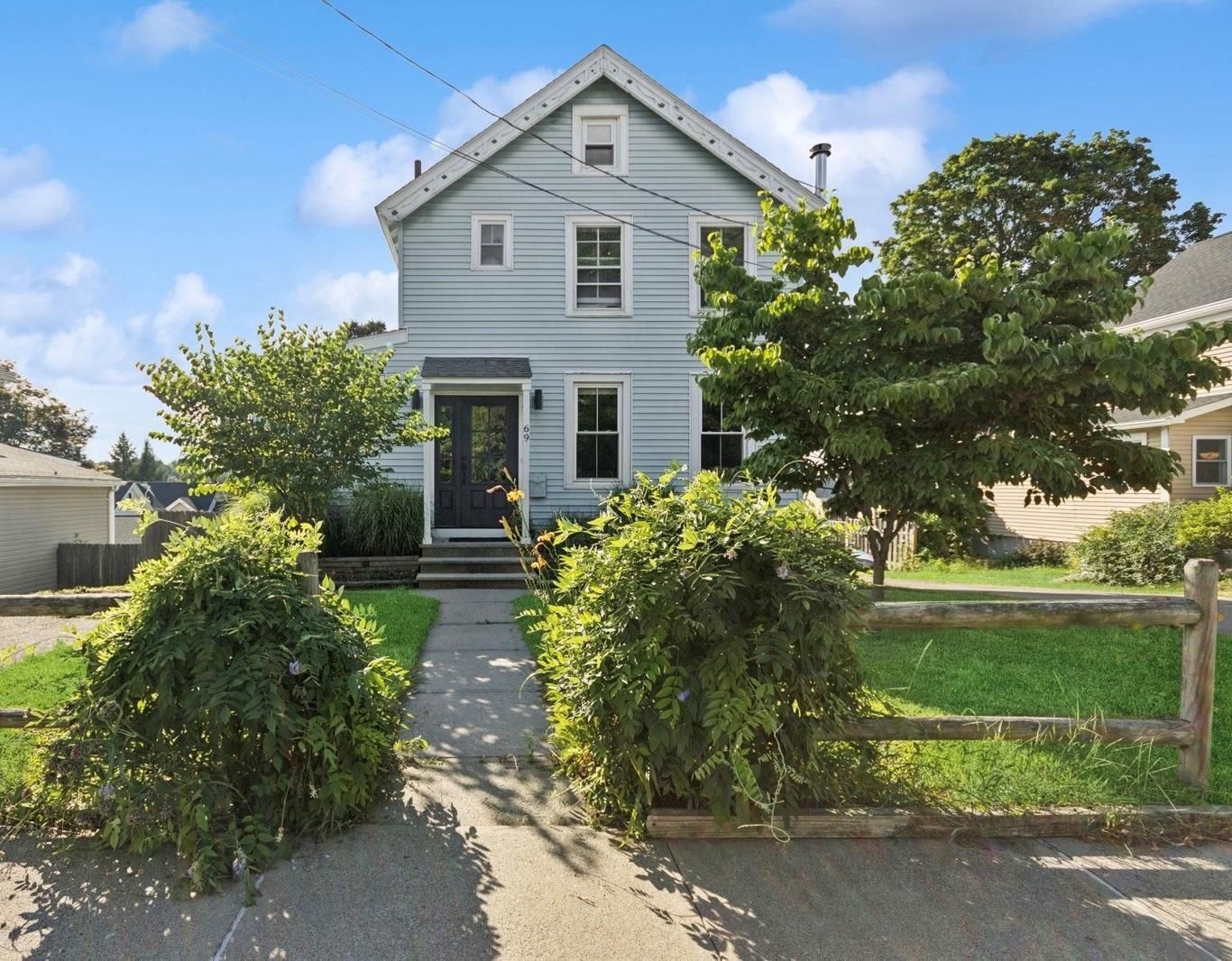 #1 photo, 69 Russell Avenue, 紐約州 Beacon , NY 12508