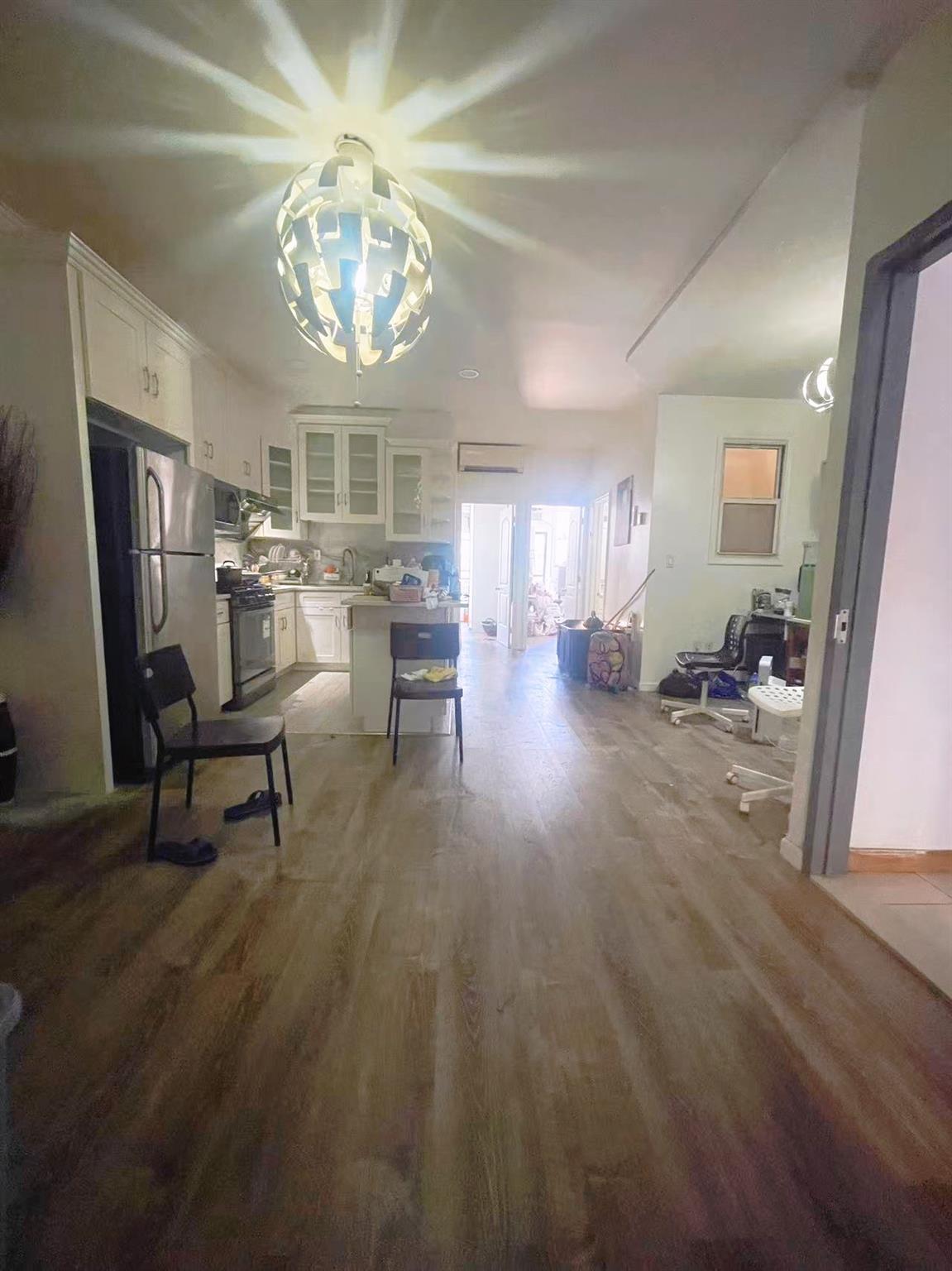 #5 photo, 450 73rd Street, ブルックリン区 Brooklyn , NY 11209