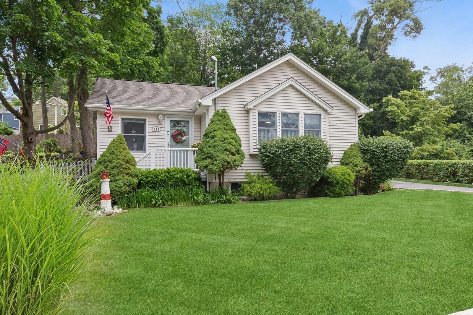 #1 photo, 377 Locust Drive, 東長島 Rocky Point , NY 11778
