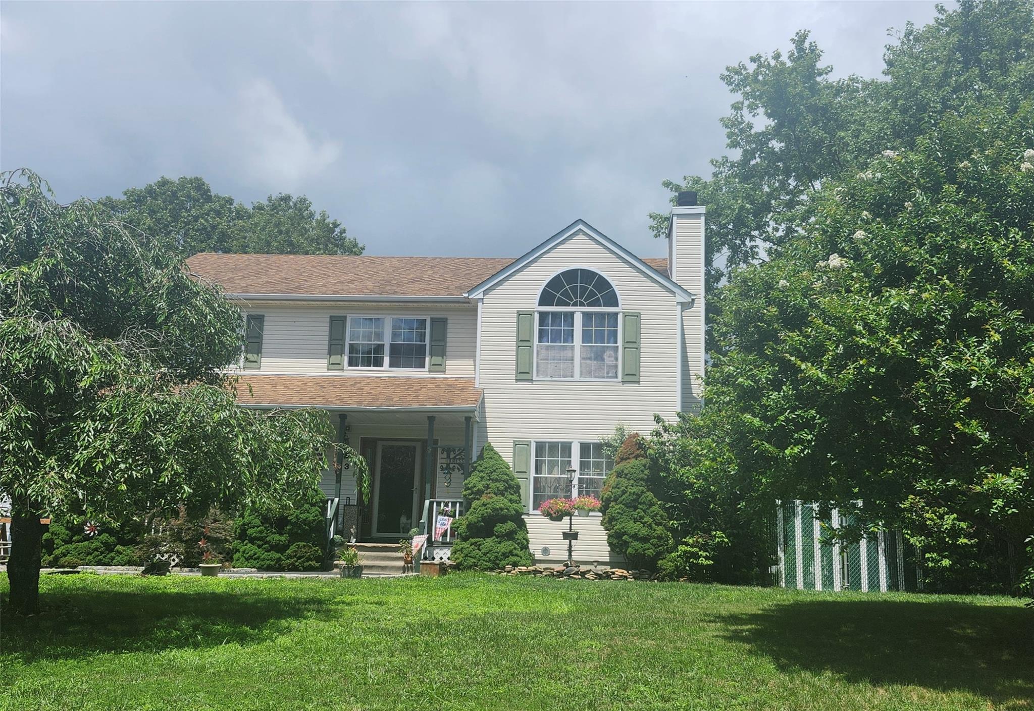 #1 photo, 3 Long Acre Court, 東長島 Medford , NY 11763