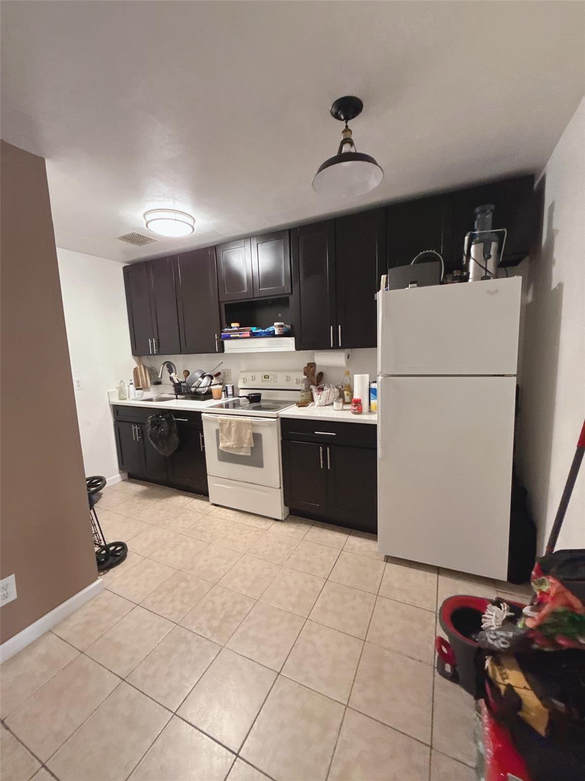 #2 photo, 58-39 Waldron Street, クイーンズ区 Corona , NY 11368