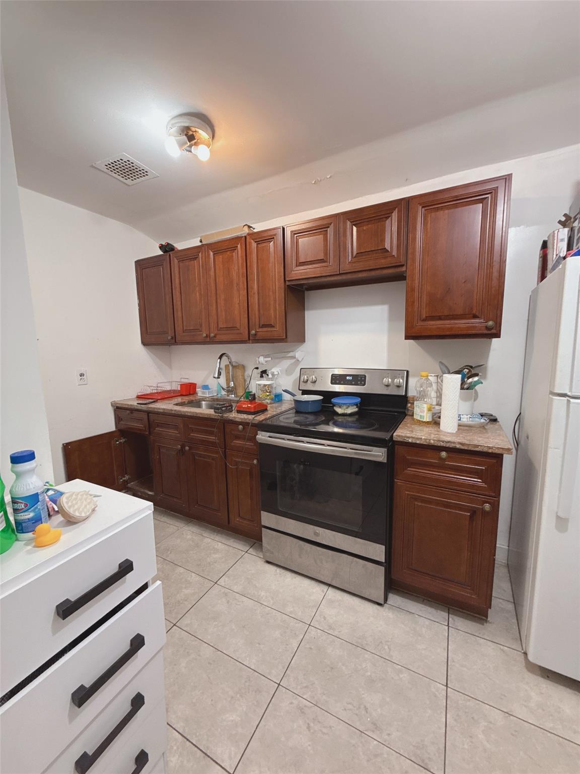 #5 photo, 58-39 Waldron Street, クイーンズ区 Corona , NY 11368