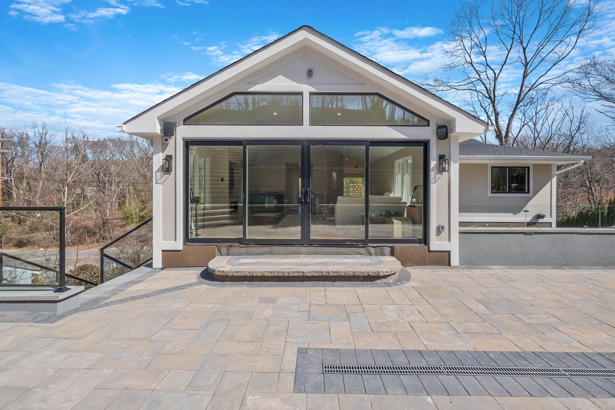 #5 photo, 150 Sugar Toms Lane, East Norwich , NY 11732