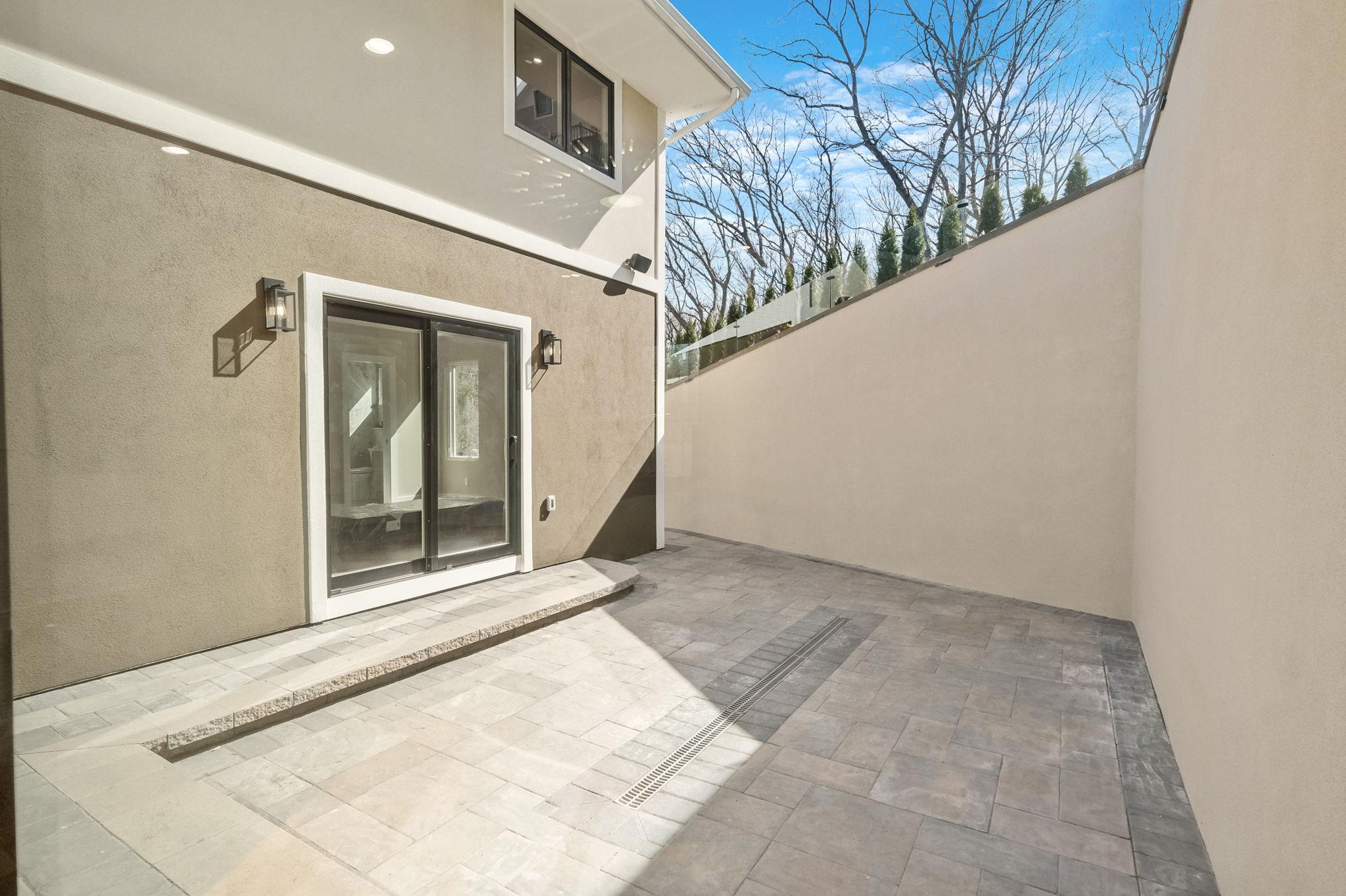 #7 photo, 150 Sugar Toms Lane, East Norwich , NY 11732