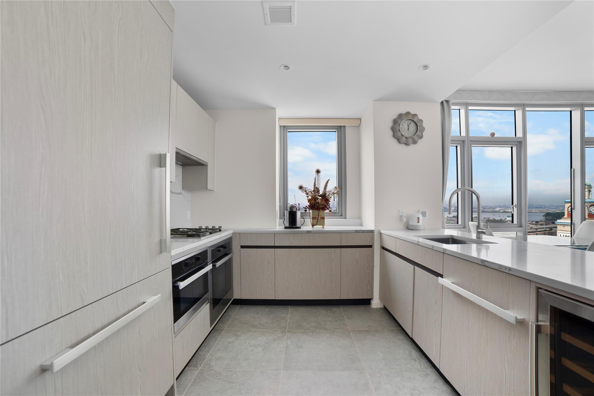 #8 photo, 133-36 37th Avenue, Flushing , NY 11354