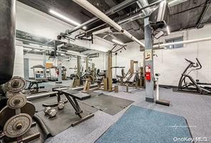 #3 photo, 103-25 68 Avenue, クイーンズ区 Forest Hills , NY 11375