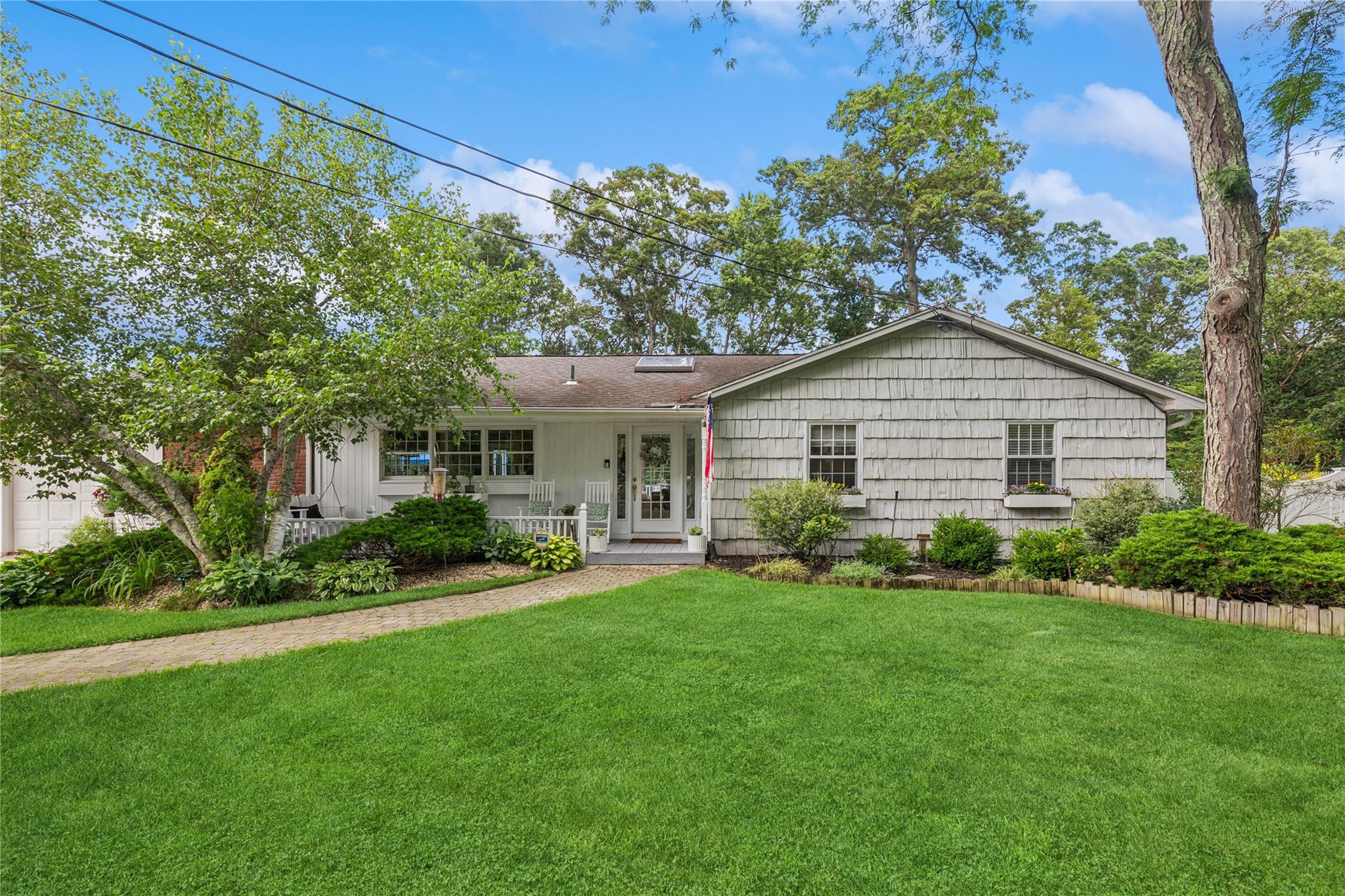 #1 photo, 92 Mahogany Road, 東長島 Rocky Point , NY 11778