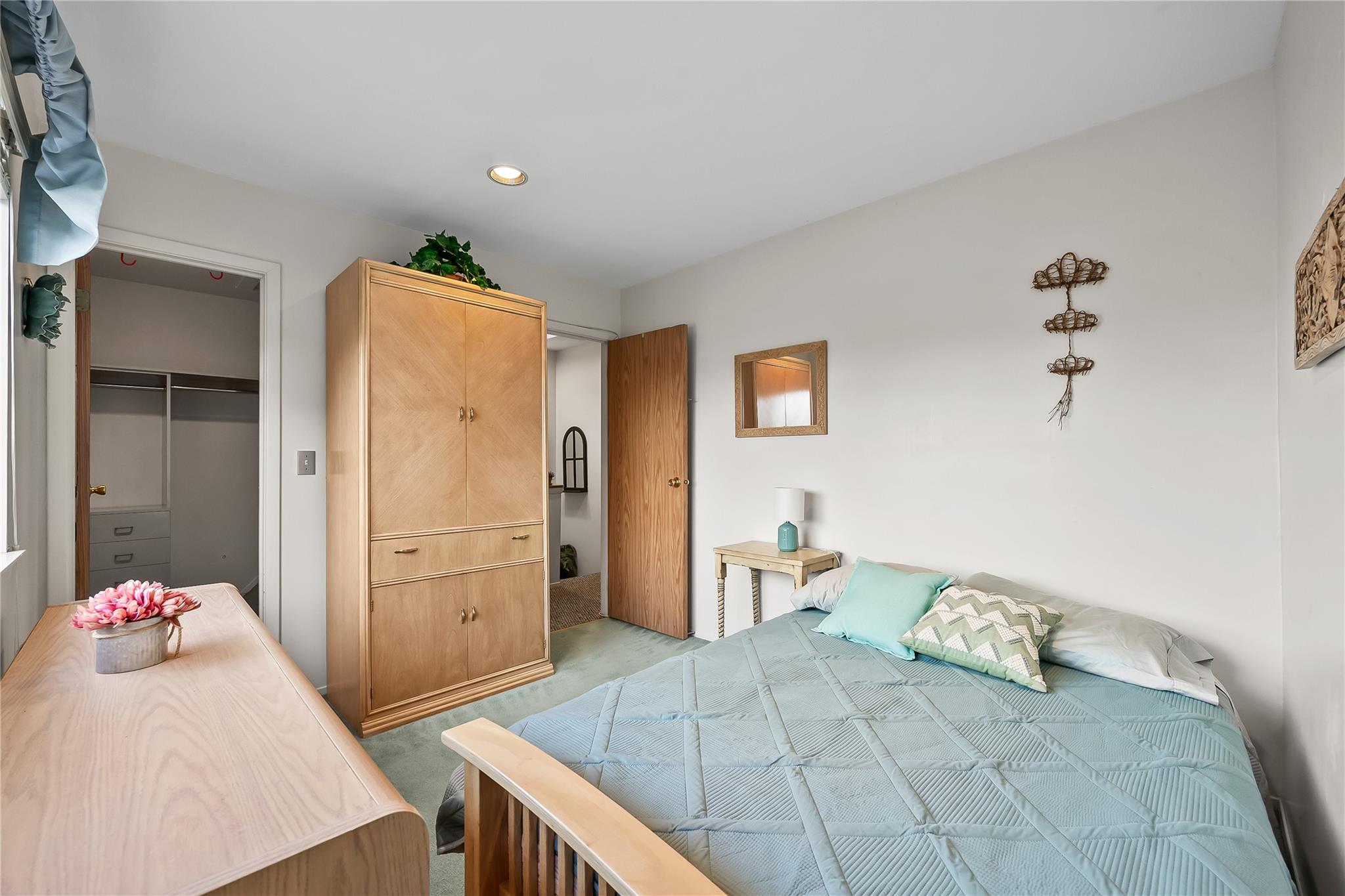 #17 photo, 41 W Pond Court, サフォーク郡 Smithtown , NY 11787