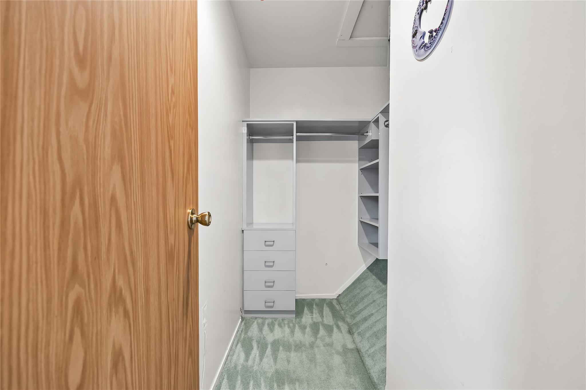 #18 photo, 41 W Pond Court, サフォーク郡 Smithtown , NY 11787