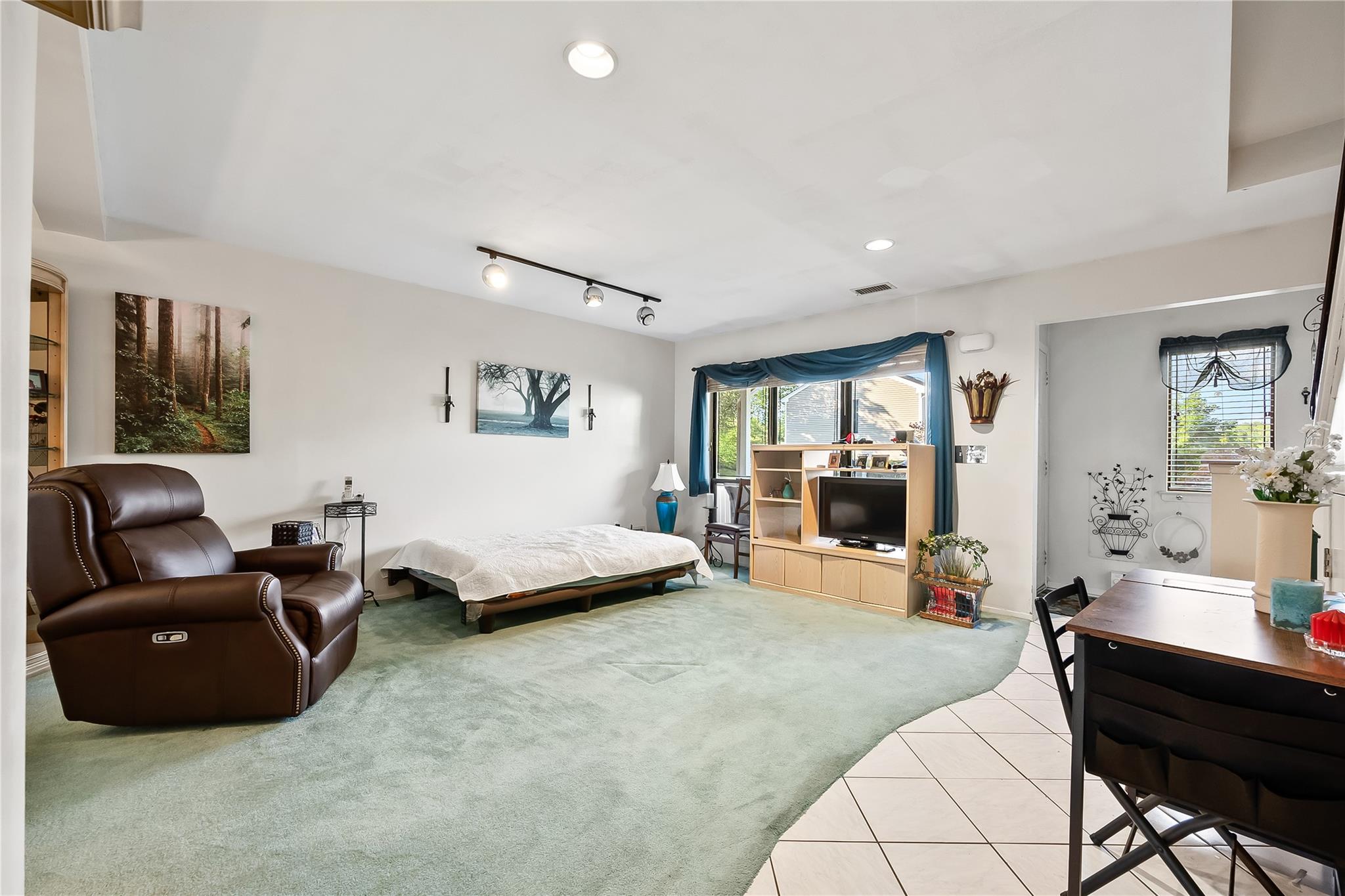 #5 photo, 41 W Pond Court, サフォーク郡 Smithtown , NY 11787