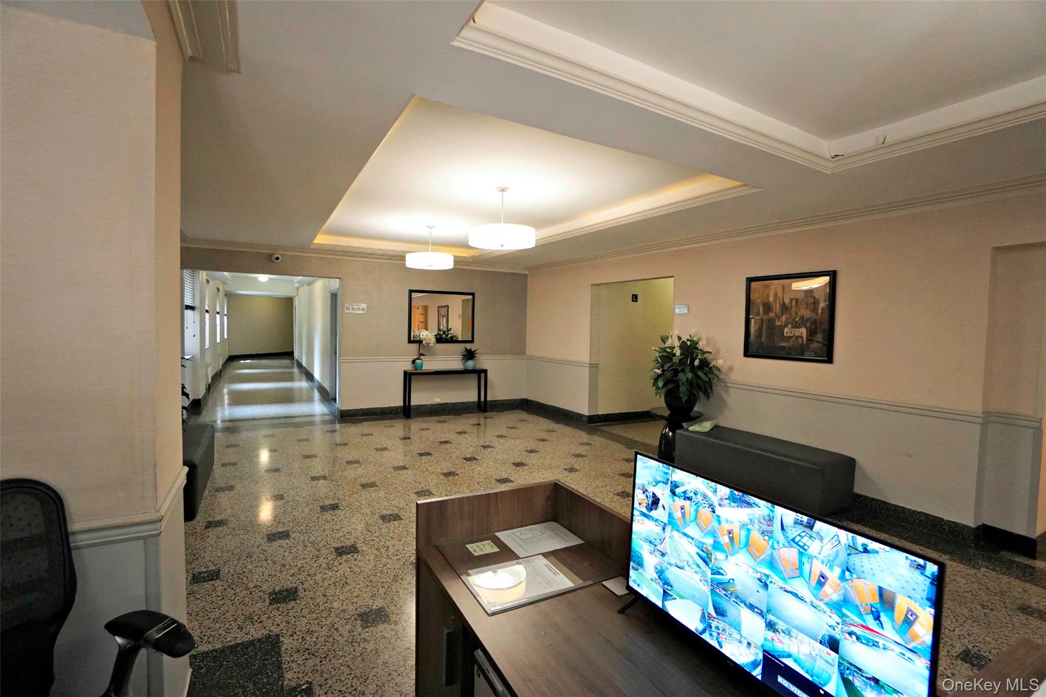 #13 photo, 7281 113th Street, クイーンズ区 Forest Hills , NY 11375