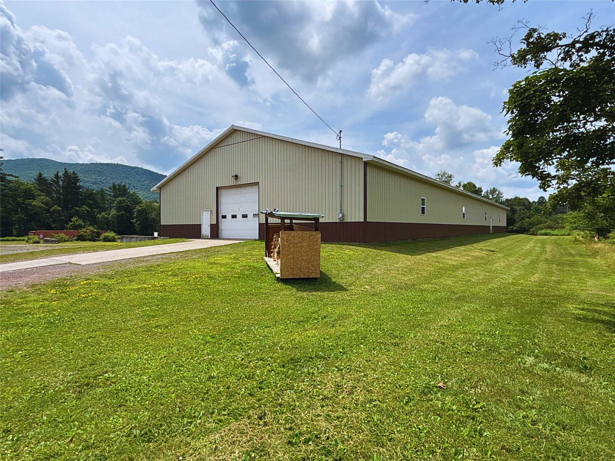 #8 photo, 15 W End Avenue, Stamford , NY 12167