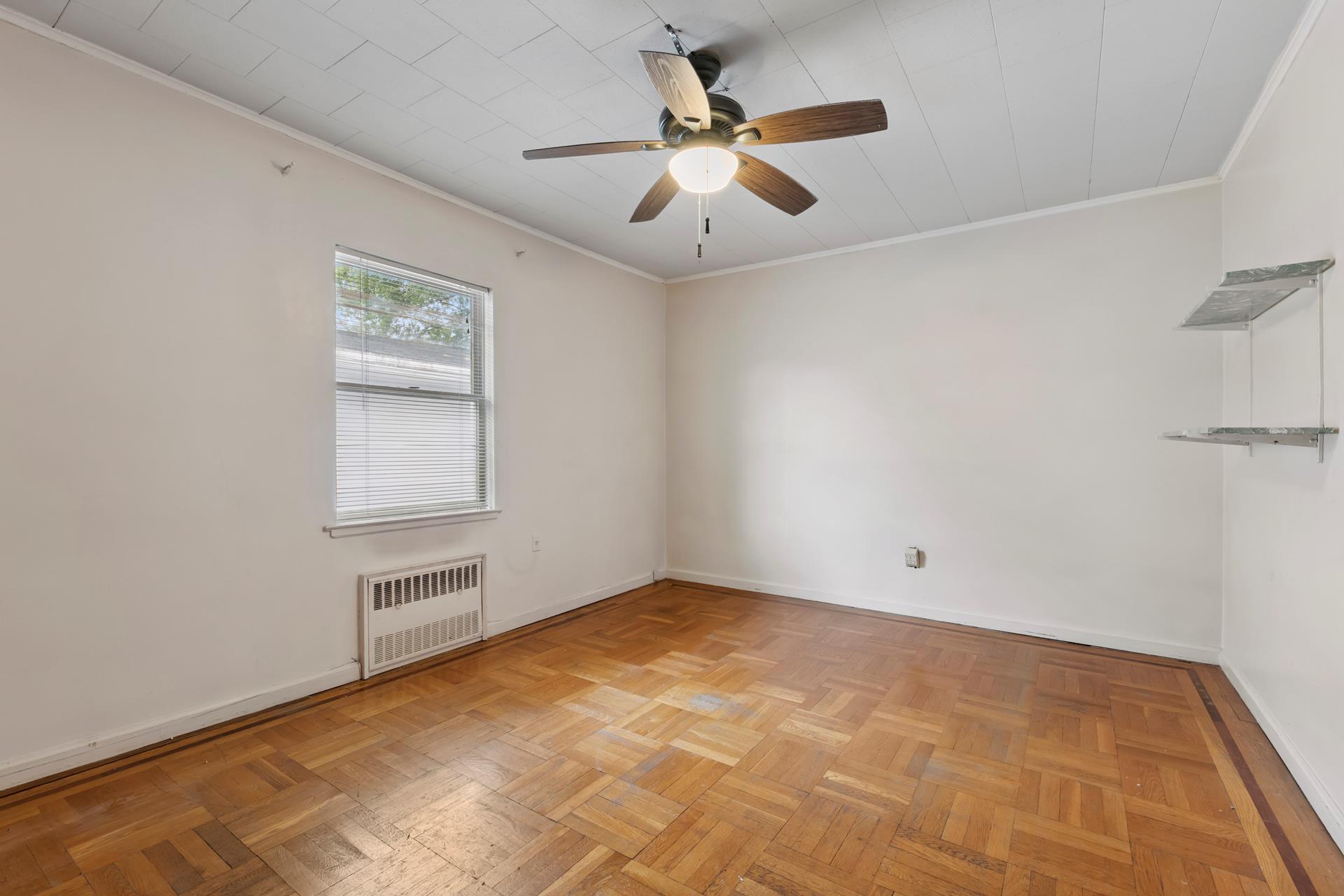 #8 photo, 1346 73RD Street, ブルックリン区 Dyker Heights , NY 11228