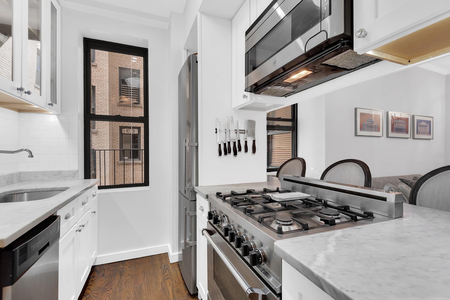 #3 photo, 375 RIVERSIDE Drive, マンハッタン Upper West Side , NY 10025