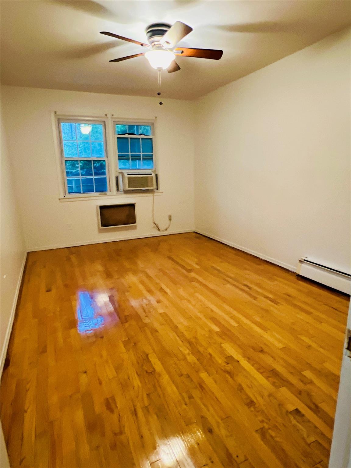 #1 photo, 240-10 68th Avenue, クイーンズ区 Douglaston , NY 11362